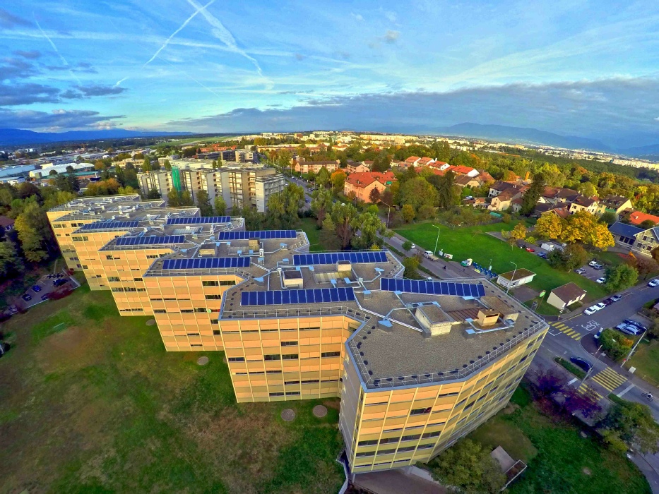 Mouille Galland, vue générale de l'installation de capteurs termique record en Suisse